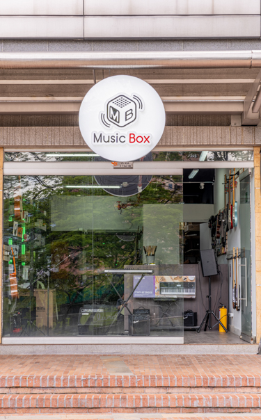 Tienda de hobbies MUSIC BOX en Santafé Medellín