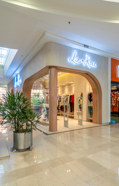  LA RUE en Santafé Medellín