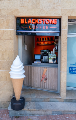  BLACKSTONE COFFEE en Santafé Medellín